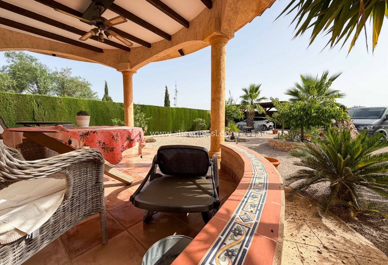 4 slaapkamer Villa te koop in Hondon de los Frailes met zwembad - € 379.950 (Ref: 9981380)
