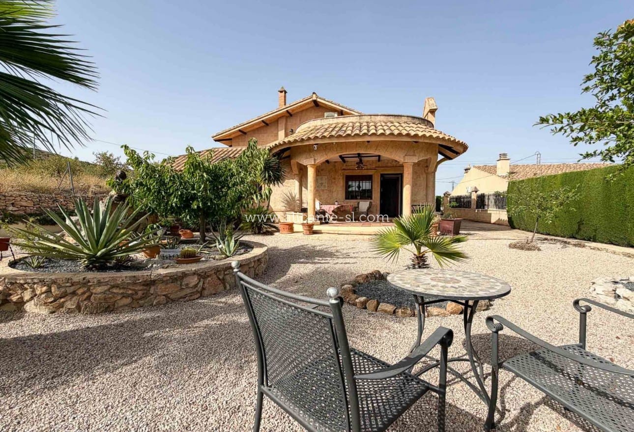 4 slaapkamer Villa te koop in Hondon de los Frailes met zwembad - € 379.950 (Ref: 9981380)