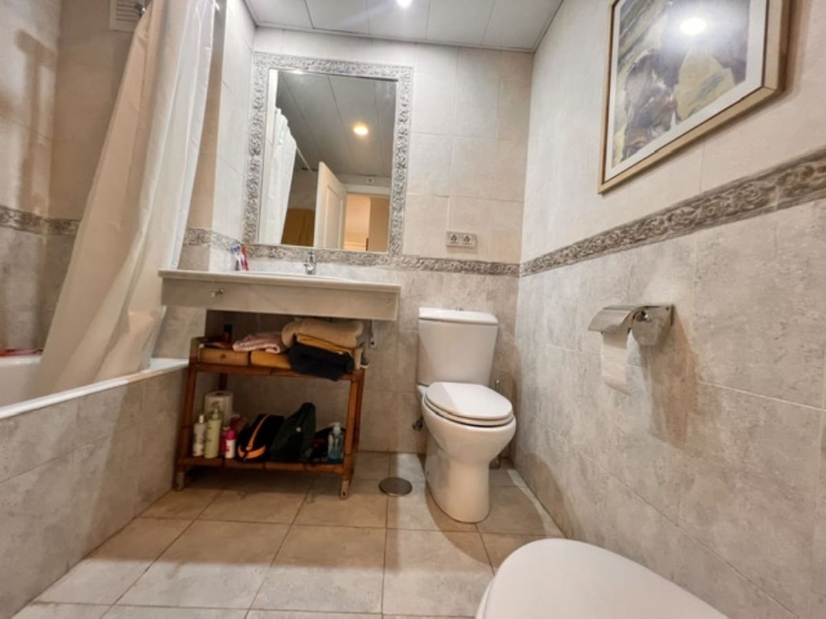 Appartement de 2 chambres à louer à Estepona avec piscine garage - 1 700 € (Ref: 10000206)