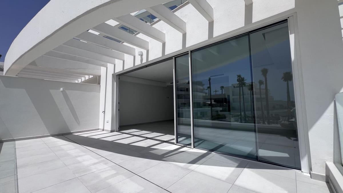 3 soveværelse Lejlighed til salg i La Cala de Mijas med swimmingpool garage - € 990.000 (Ref: 10012594)