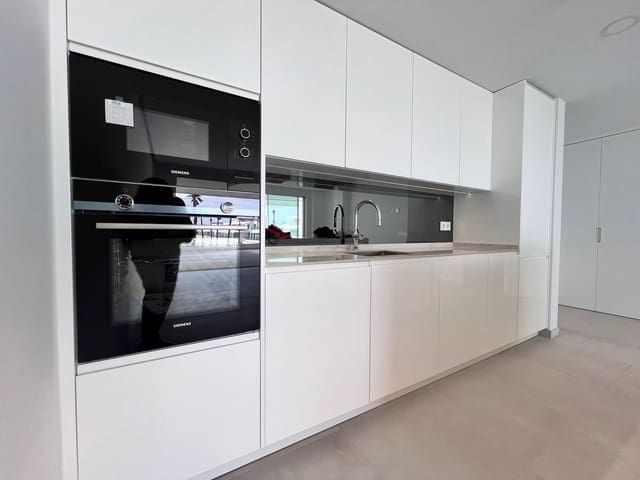 3 quarto Apartamento para venda em La Cala de Mijas, Mijas com piscina garagem - 990 000 € (Ref: 10012594)