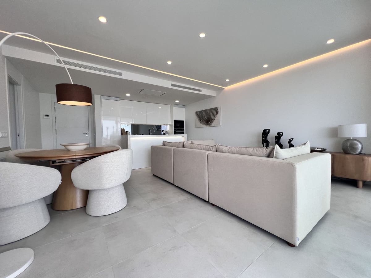 Apartamento de 3 habitaciones en La Cala de Mijas en venta con piscina garaje - 990.000 € (Ref: 10014807)