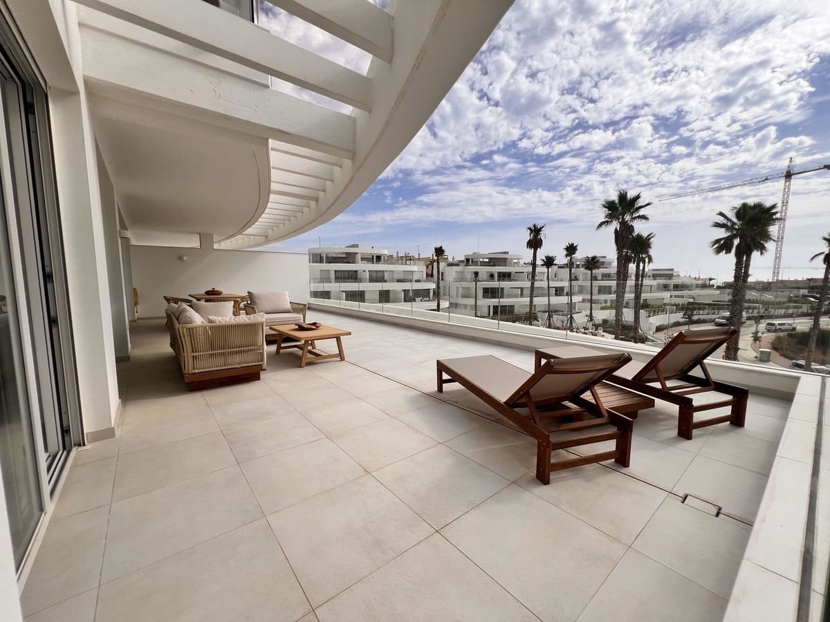 Apartamento de 3 habitaciones en La Cala de Mijas en venta con piscina garaje - 990.000 € (Ref: 10014807)