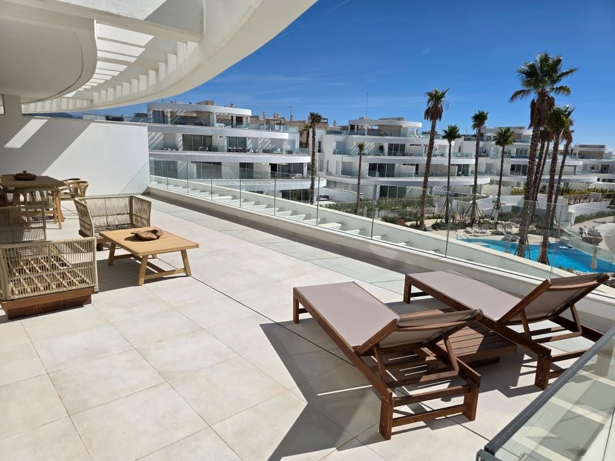 Apartamento de 3 habitaciones en La Cala de Mijas en venta con piscina garaje - 990.000 € (Ref: 10014807)