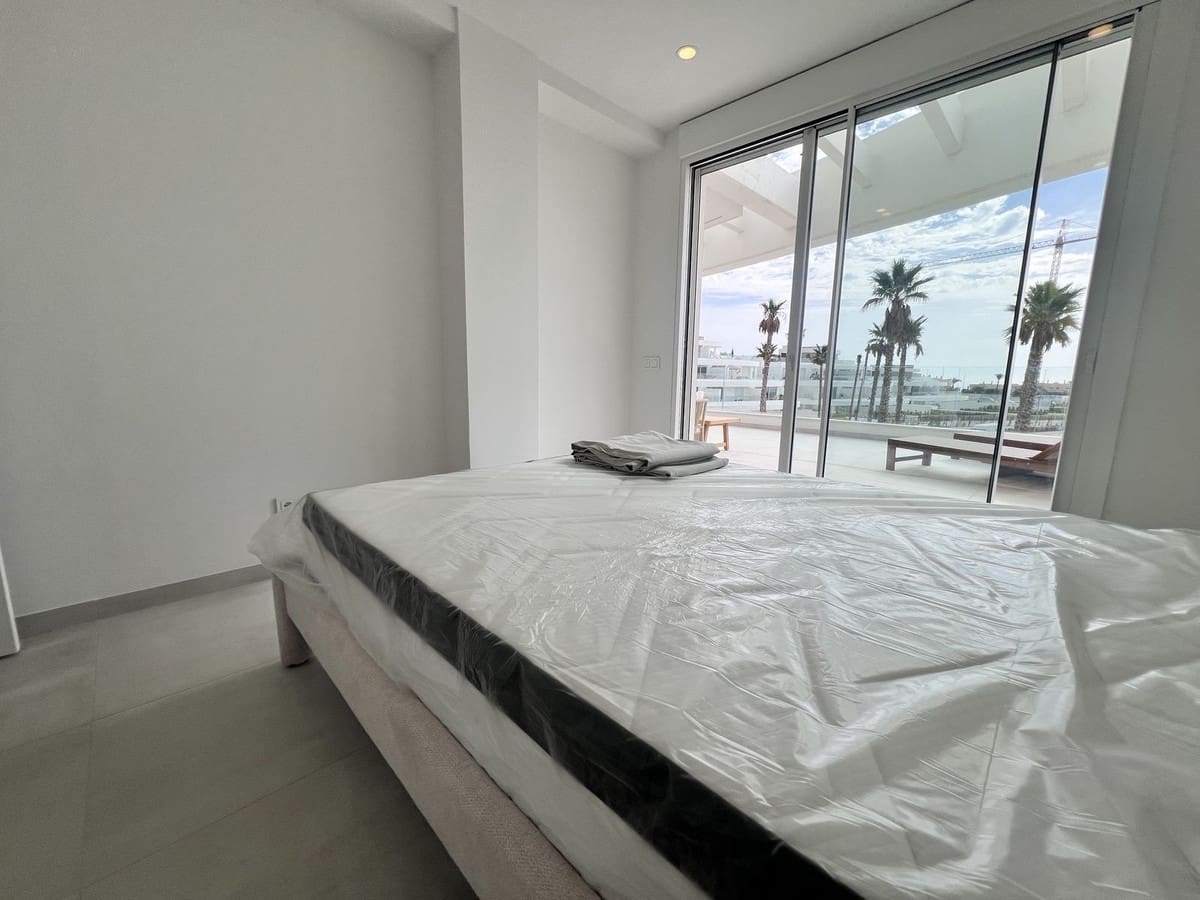 Apartamento de 3 habitaciones en La Cala de Mijas en venta con piscina garaje - 990.000 € (Ref: 10014807)