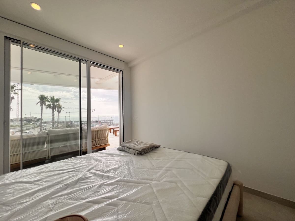 Apartamento de 3 habitaciones en La Cala de Mijas en venta con piscina garaje - 990.000 € (Ref: 10014807)