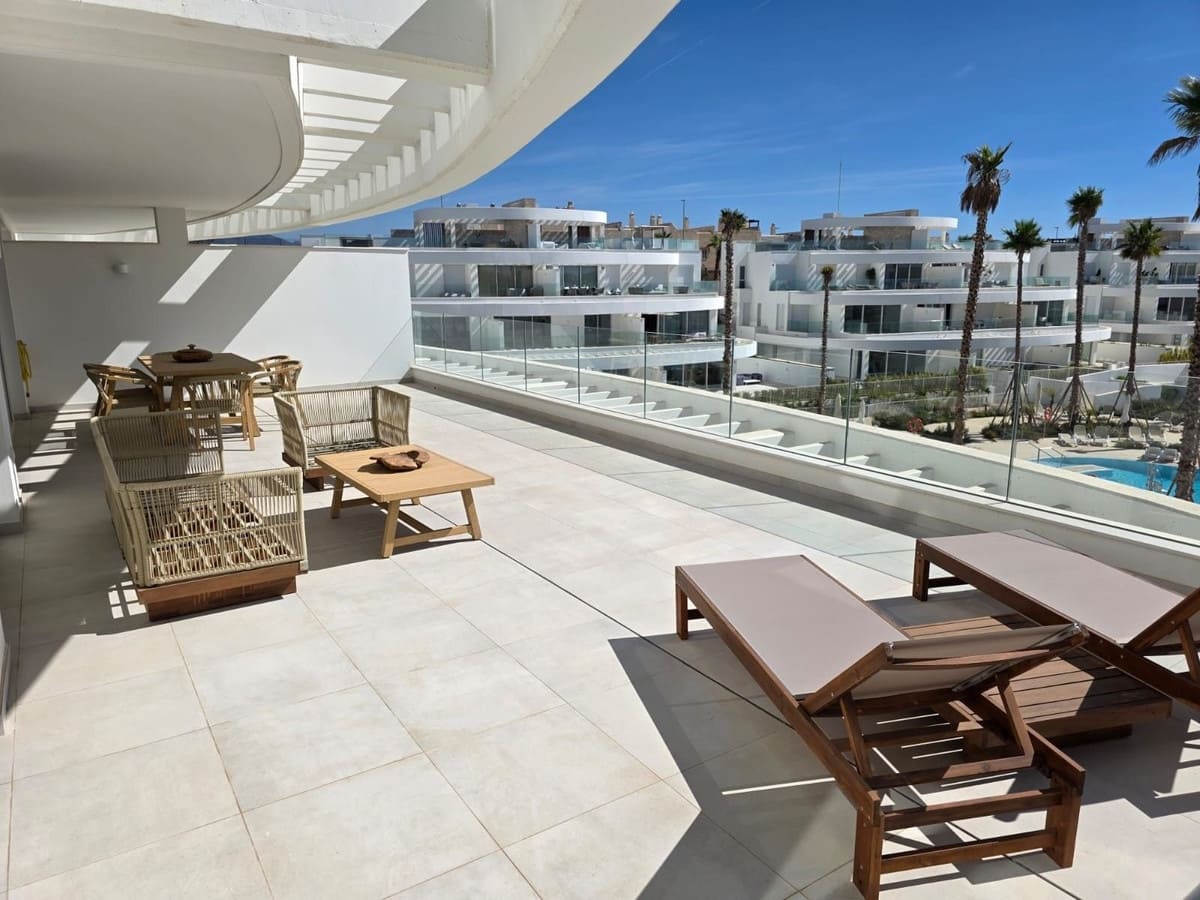 Apartamento de 3 habitaciones en La Cala de Mijas en venta con piscina garaje - 990.000 € (Ref: 10014807)