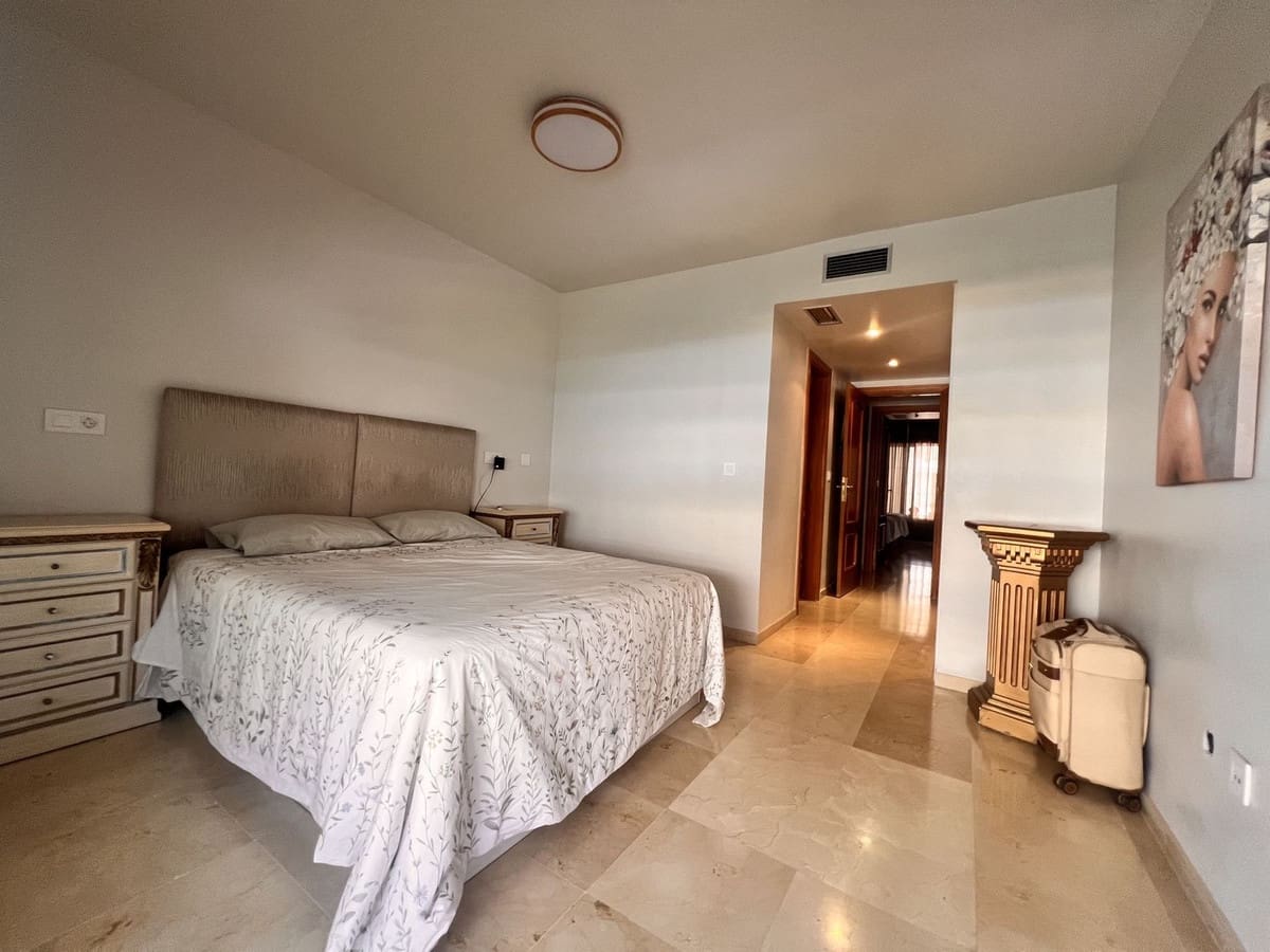 2 soverom Leilighet til leie i Guadalmina med svømmebasseng garasje - € 1 900 (Ref: 10019860)