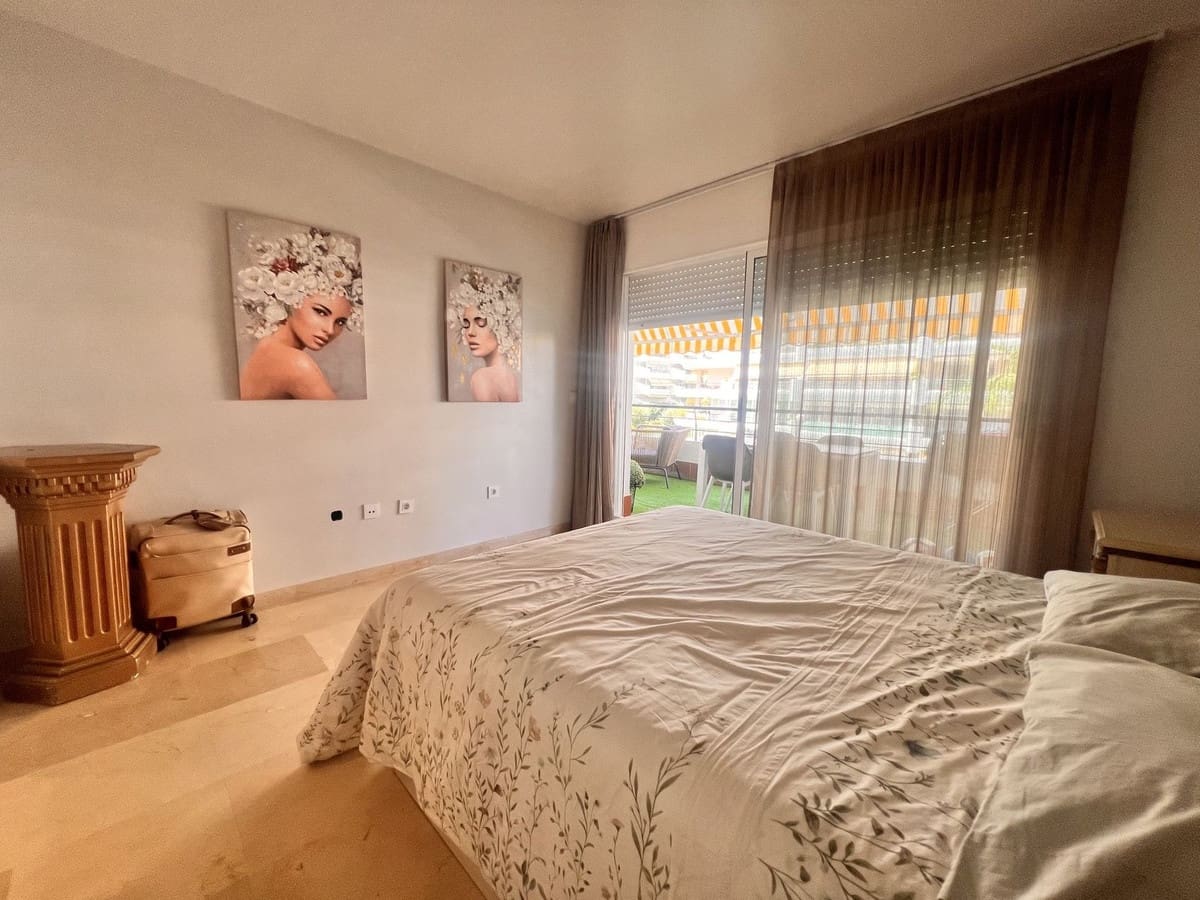 2 soverom Leilighet til leie i Guadalmina med svømmebasseng garasje - € 1 900 (Ref: 10019860)