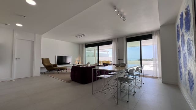 3 soverom Leilighet til salgs i Los Monteros, Marbella med svømmebasseng garasje - € 735 000 (Ref: 10039278)