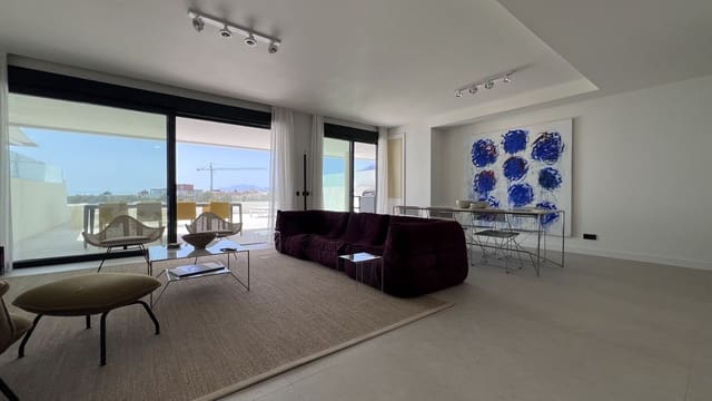 3 soverom Leilighet til salgs i Los Monteros, Marbella med svømmebasseng garasje - € 735 000 (Ref: 10039278)