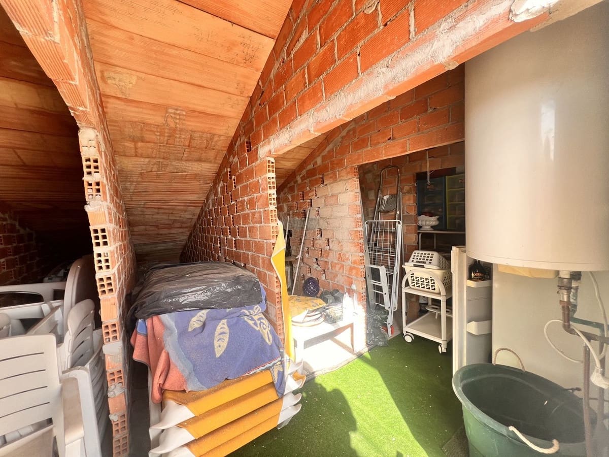 2 bedroom Penthouse for sale in Bel-Air with pool garage - € 410,000 (Ref: 10093863)