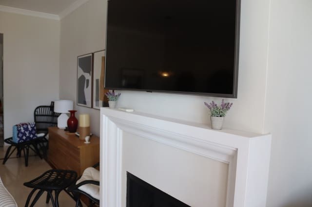 2 soverom Leilighet til leie i Guadalmina Alta, Marbella med svømmebasseng garasje - € 1 850 (Ref: 10130688)