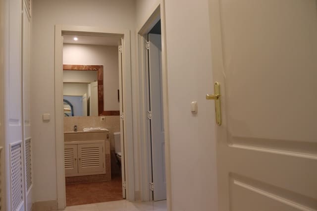 2 soverom Leilighet til leie i Guadalmina Alta, Marbella med svømmebasseng garasje - € 1 850 (Ref: 10130688)