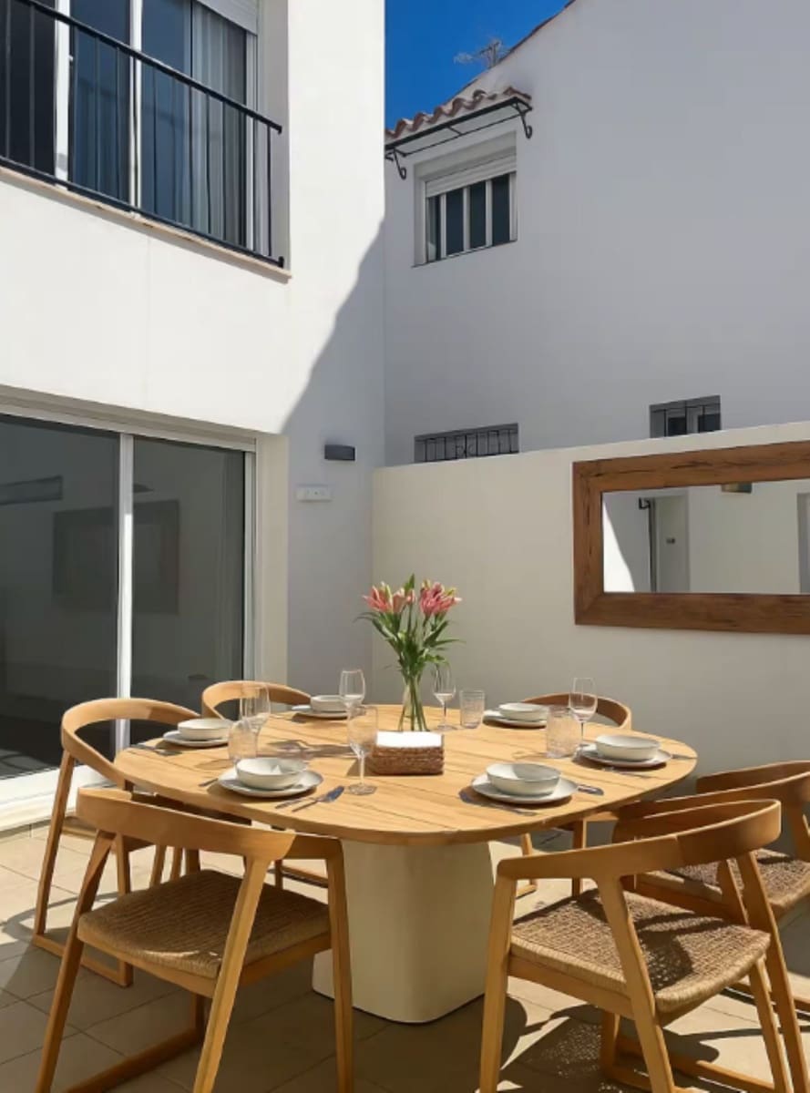 3 bedroom Townhouse for holiday rental in Estepona - € 1,750 (Ref: 10130988)