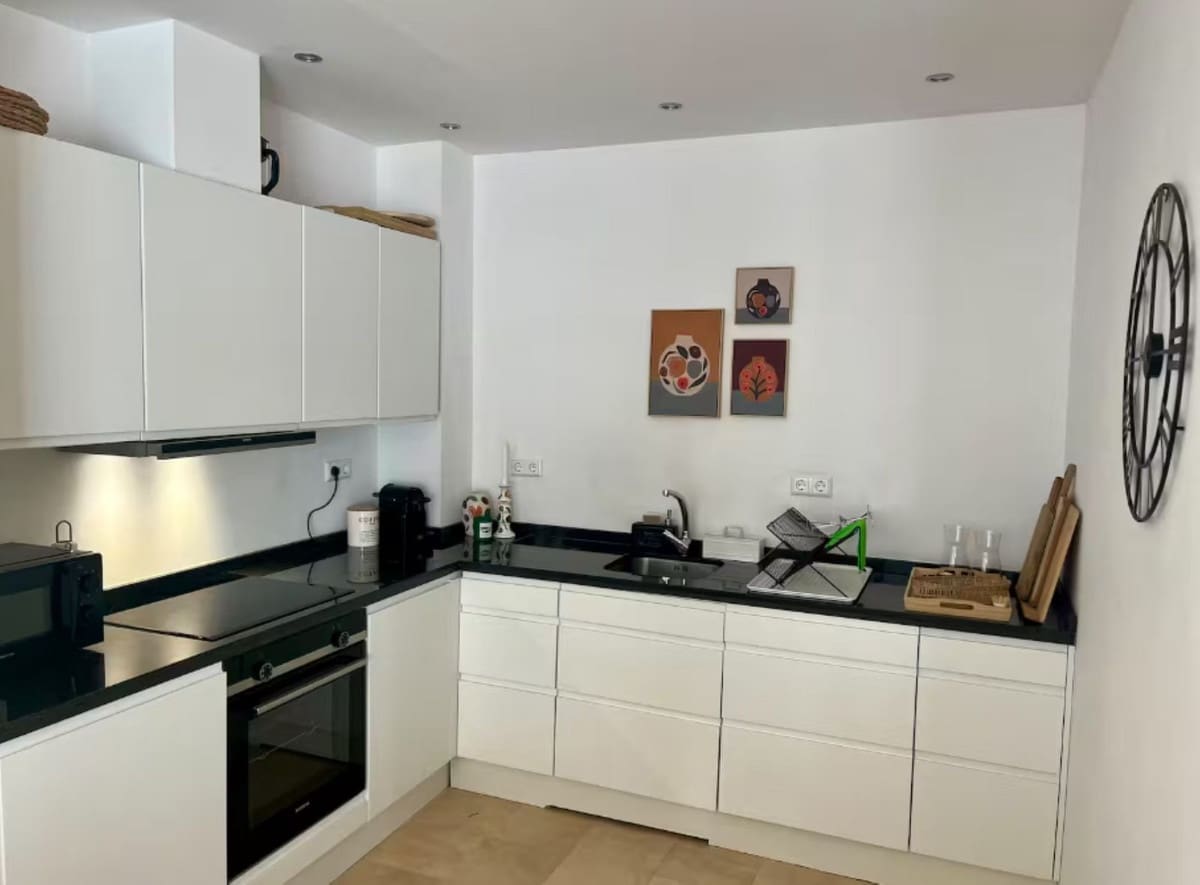 3 bedroom Townhouse for holiday rental in Estepona - € 1,750 (Ref: 10130988)