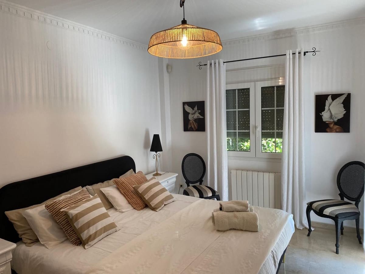 4 sypialnia Willa do wynajęcia w Benahavis z basenem garażem - 8 000 € (Ref: 10135174)