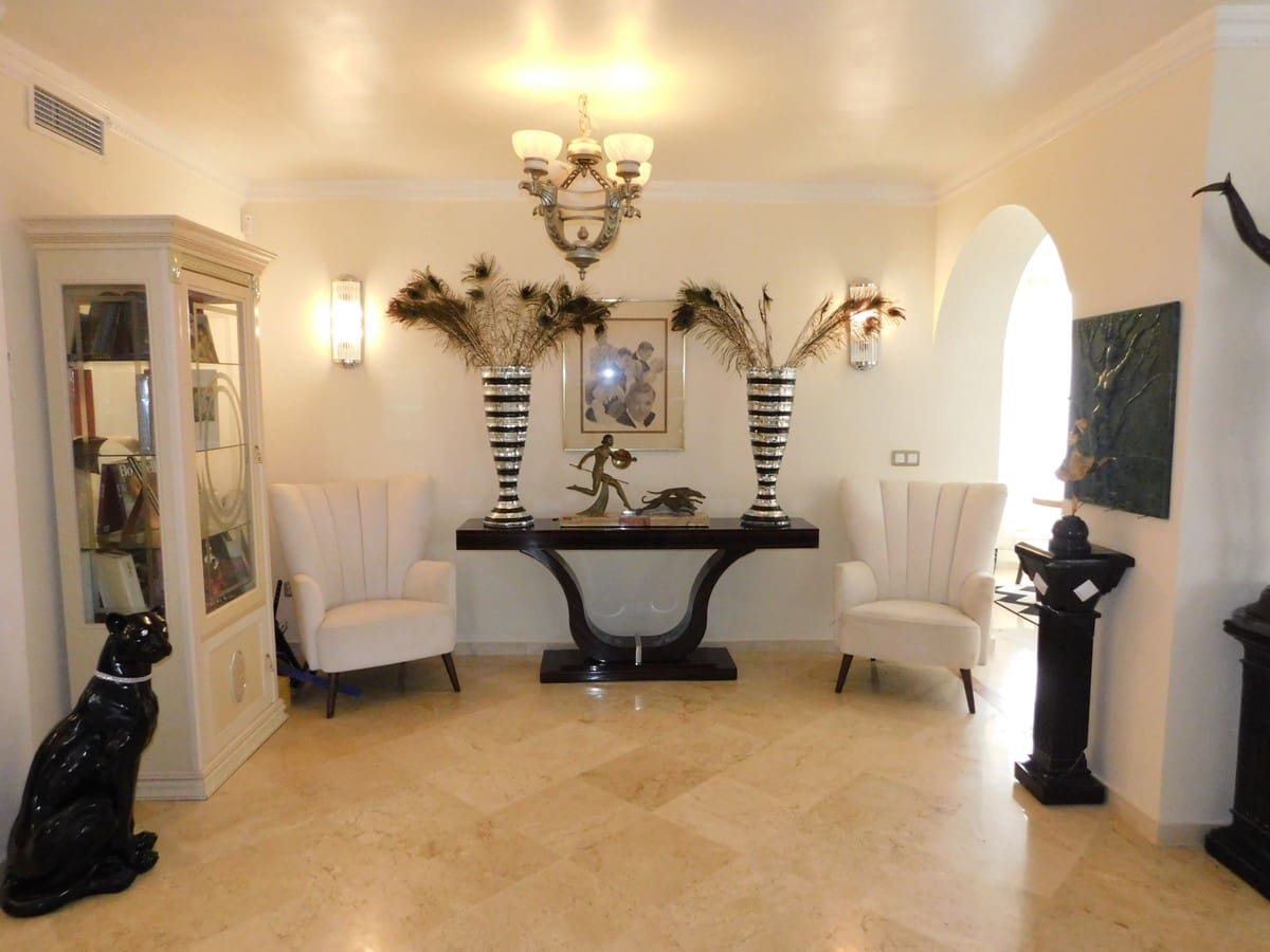 3 soveværelse Penthouse til salg i Guadalmina med swimmingpool garage - € 680.000 (Ref: 4648099)