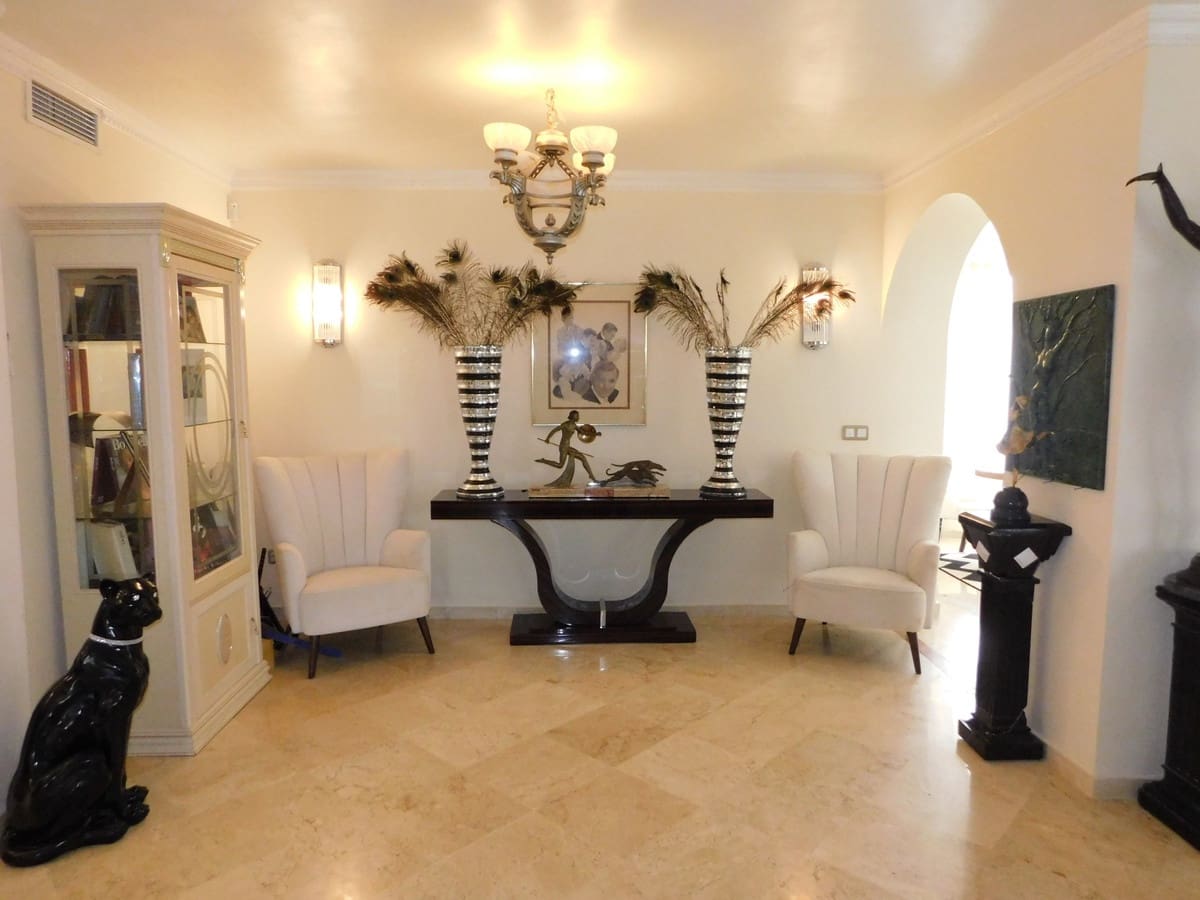 3 chambre Penthouse à vendre à Guadalmina avec piscine garage - 680 000 € (Ref: 4648099)