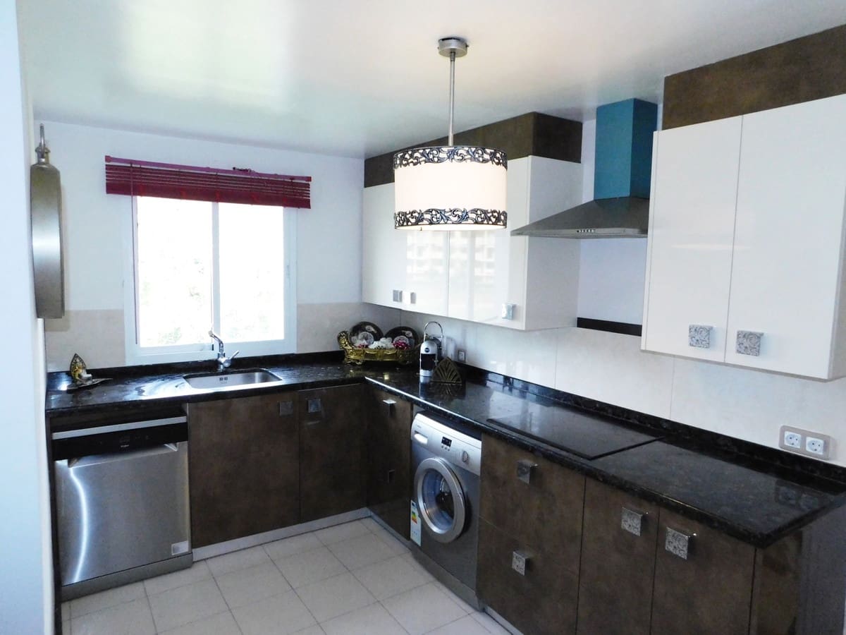 Ático de 3 habitaciones en Guadalmina en venta con piscina garaje - 680.000 € (Ref: 4648099)