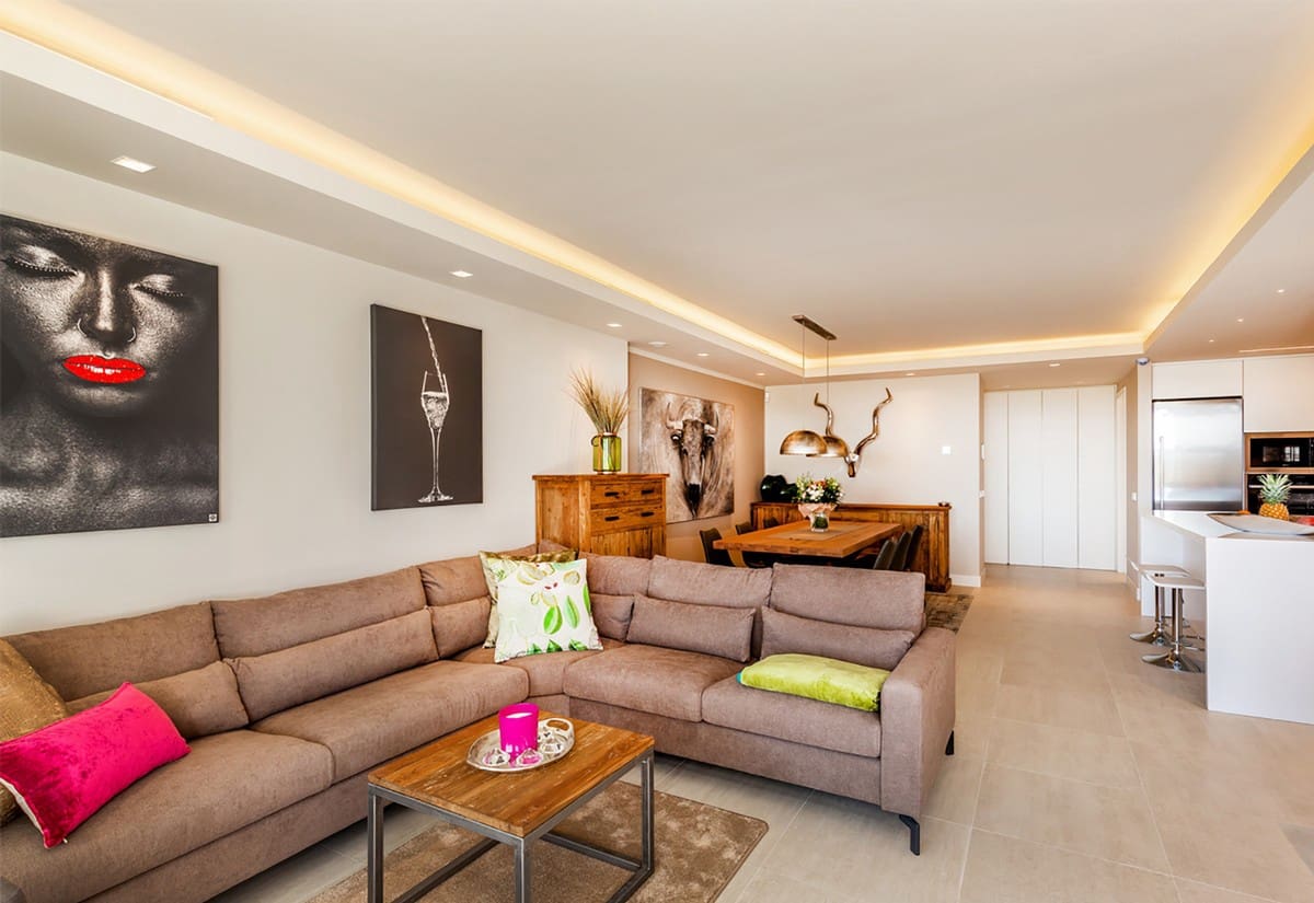 2 bedroom Apartment for sale in Nueva Andalucia with pool garage - € 1,190,000 (Ref: 4648120)