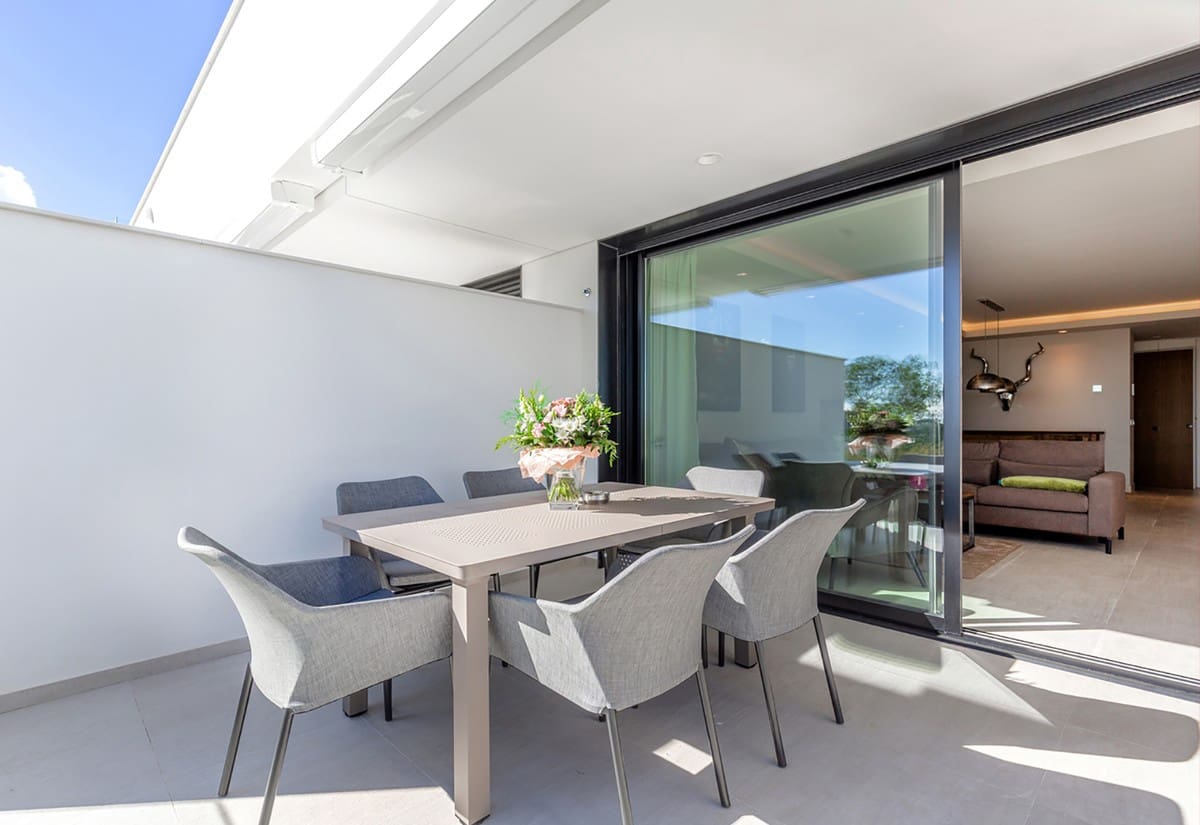 2 bedroom Apartment for sale in Nueva Andalucia with pool garage - € 1,190,000 (Ref: 4648120)