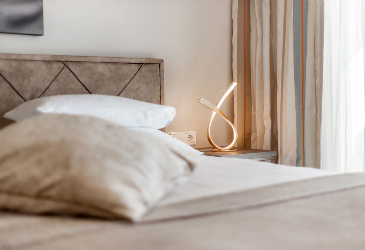 2 bedroom Apartment for sale in Nueva Andalucia with pool garage - € 1,190,000 (Ref: 4648120)