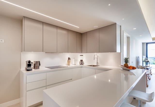 2 bedroom Apartment for sale in Nueva Andalucia, Marbella with pool garage - € 1,190,000 (Ref: 4648120)