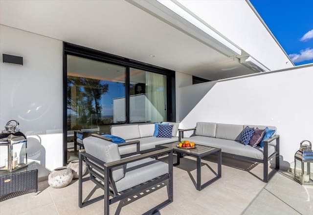 2 bedroom Apartment for sale in Nueva Andalucia, Marbella with pool garage - € 1,190,000 (Ref: 4648120)