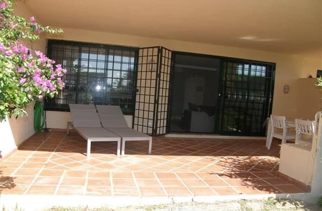 2 quarto Apartamento para arrendamento para férias em Elviria, Marbella com piscina Garagem - 750 € (Ref: 5517126)