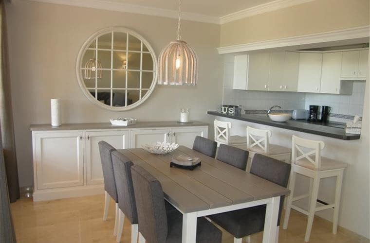 2 quarto Apartamento para arrendamento para férias em Elviria com piscina Garagem - 750 € (Ref: 5517126)