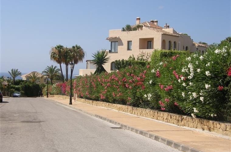 2 quarto Apartamento para arrendamento para férias em Elviria com piscina Garagem - 750 € (Ref: 5517126)