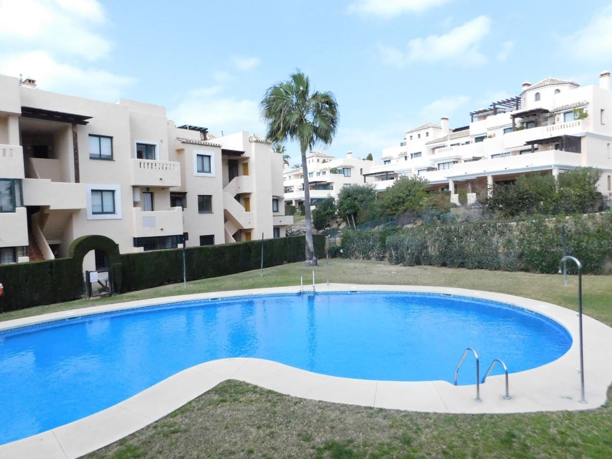 2 quarto Apartamento para arrendamento para férias em Elviria com piscina Garagem - 750 € (Ref: 5517126)