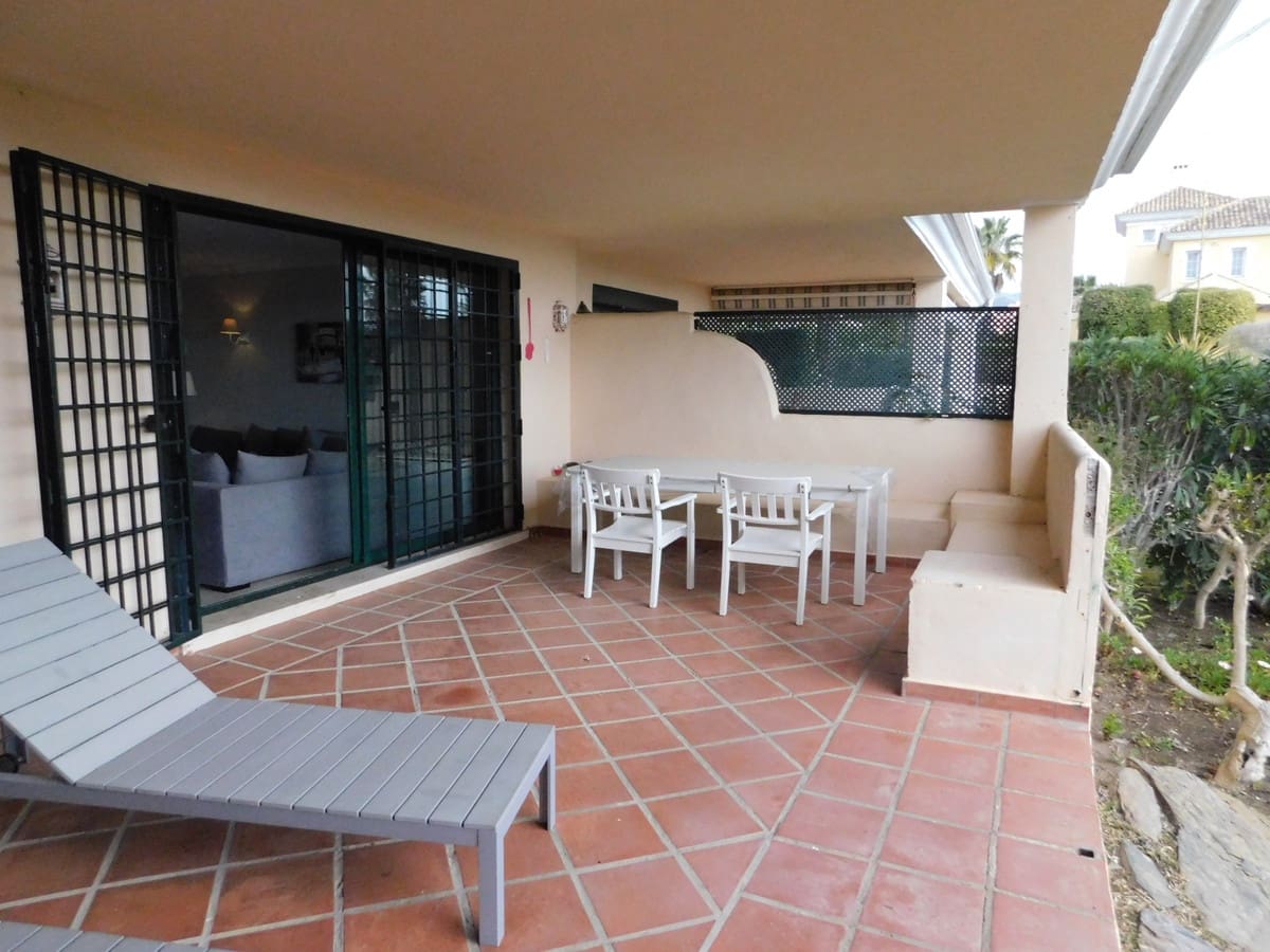 2 sovrum Lägenhet för semesterbostäder i Elviria med pool garage - 750 € (Ref: 5517126)