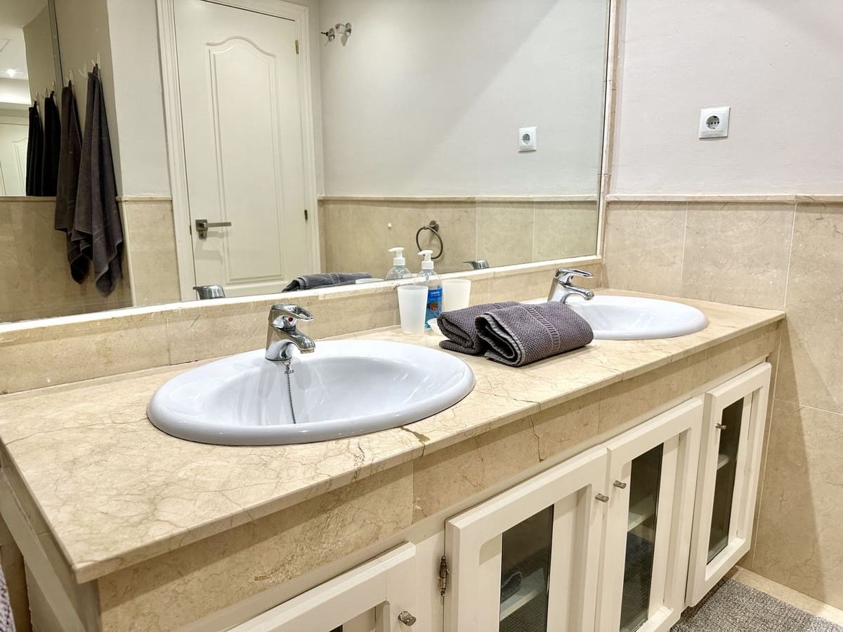 2 camera da letto Appartamento da affitare come casa vacanza in Elviria con piscina garage - 850 € (Rif: 5517126)
