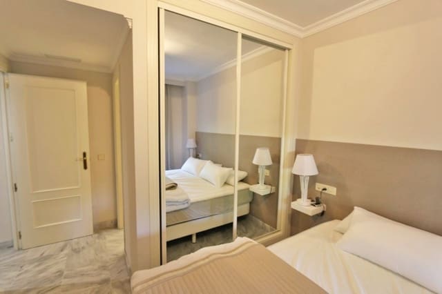 2 sovrum Lägenhet för semesterbostäder i Nueva Andalucia, Marbella med pool garage - 850 € (Ref: 5517135)