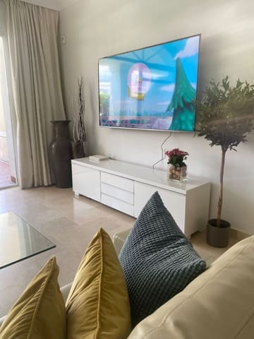   2 soveværelse   ferieByhus i Nueva Andalucia, Marbella med   swimmingpool  garage  - € 950 (Ref: 5517136)