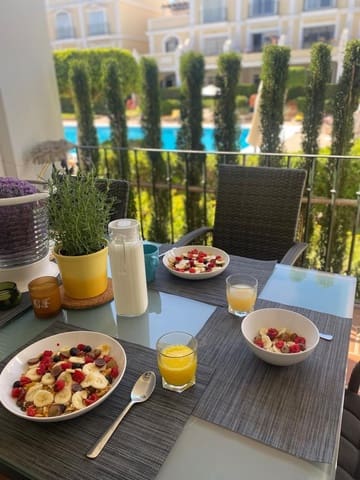   2 soveværelse   ferieByhus i Nueva Andalucia, Marbella med   swimmingpool  garage  - € 950 (Ref: 5517136)