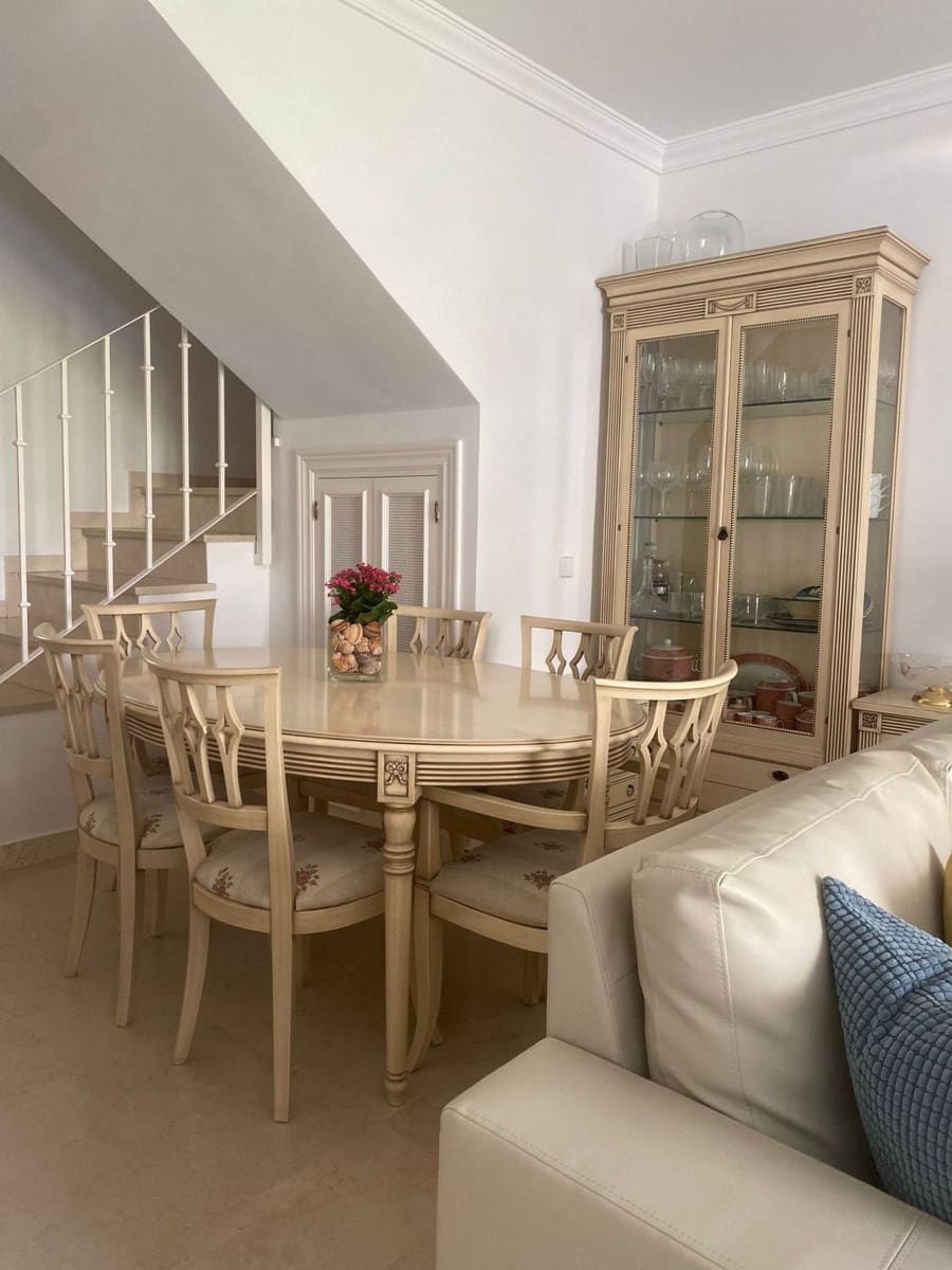 2 camera da letto Casa da affitare come casa vacanza in Nueva Andalucia con piscina garage - 950 € (Rif: 5517136)