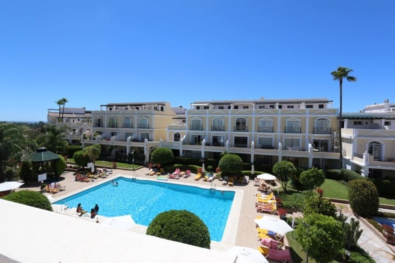 2 sypialnia Dom na kwatery wakacyjne w Nueva Andalucia z basenem garażem - 950 € (Ref: 5517136)