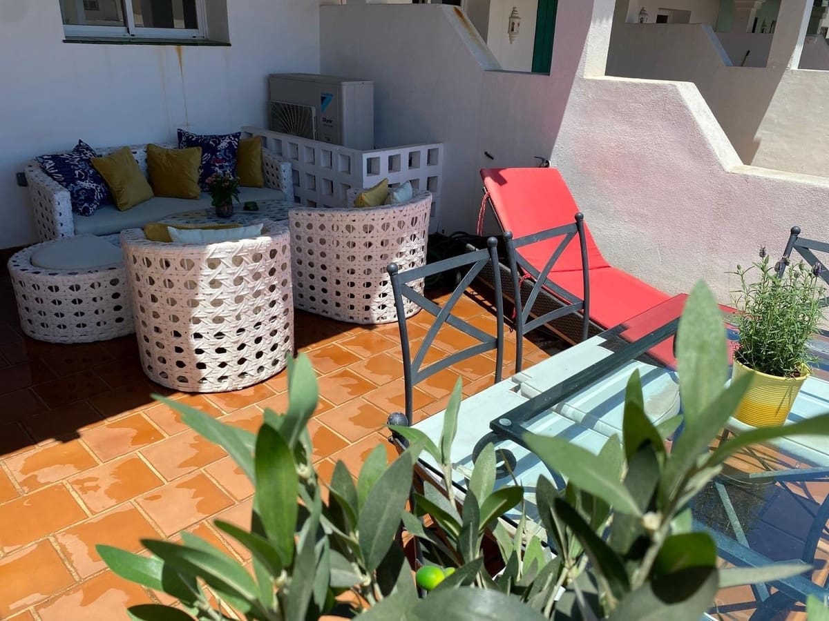 2 sypialnia Dom na kwatery wakacyjne w Nueva Andalucia z basenem garażem - 950 € (Ref: 5517136)