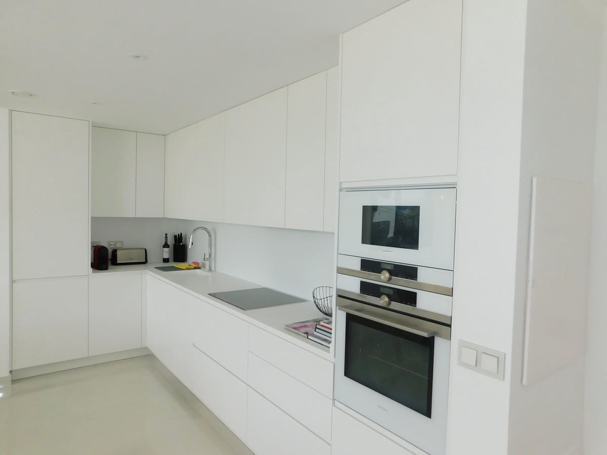 3 sypialnia Apartament na kwatery wakacyjne w Benahavis z basenem garażem - 1 500 € (Ref: 5517165)