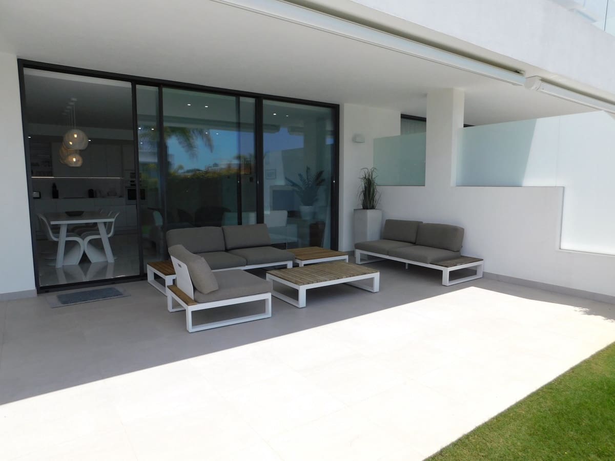 Appartement de 3 chambres de location de vacances à Benahavis avec piscine garage - 1 500 € (Ref: 5517165)