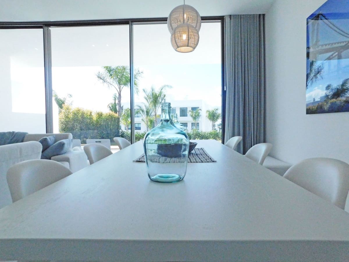 Appartement de 3 chambres de location de vacances à Benahavis avec piscine garage - 1 500 € (Ref: 5517165)