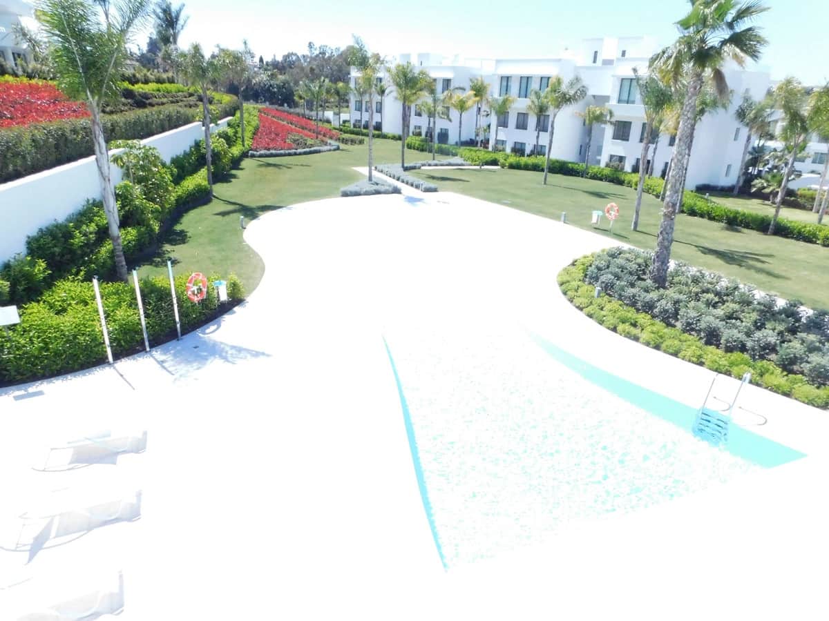 Appartement de 3 chambres de location de vacances à Benahavis avec piscine garage - 1 500 € (Ref: 5517165)