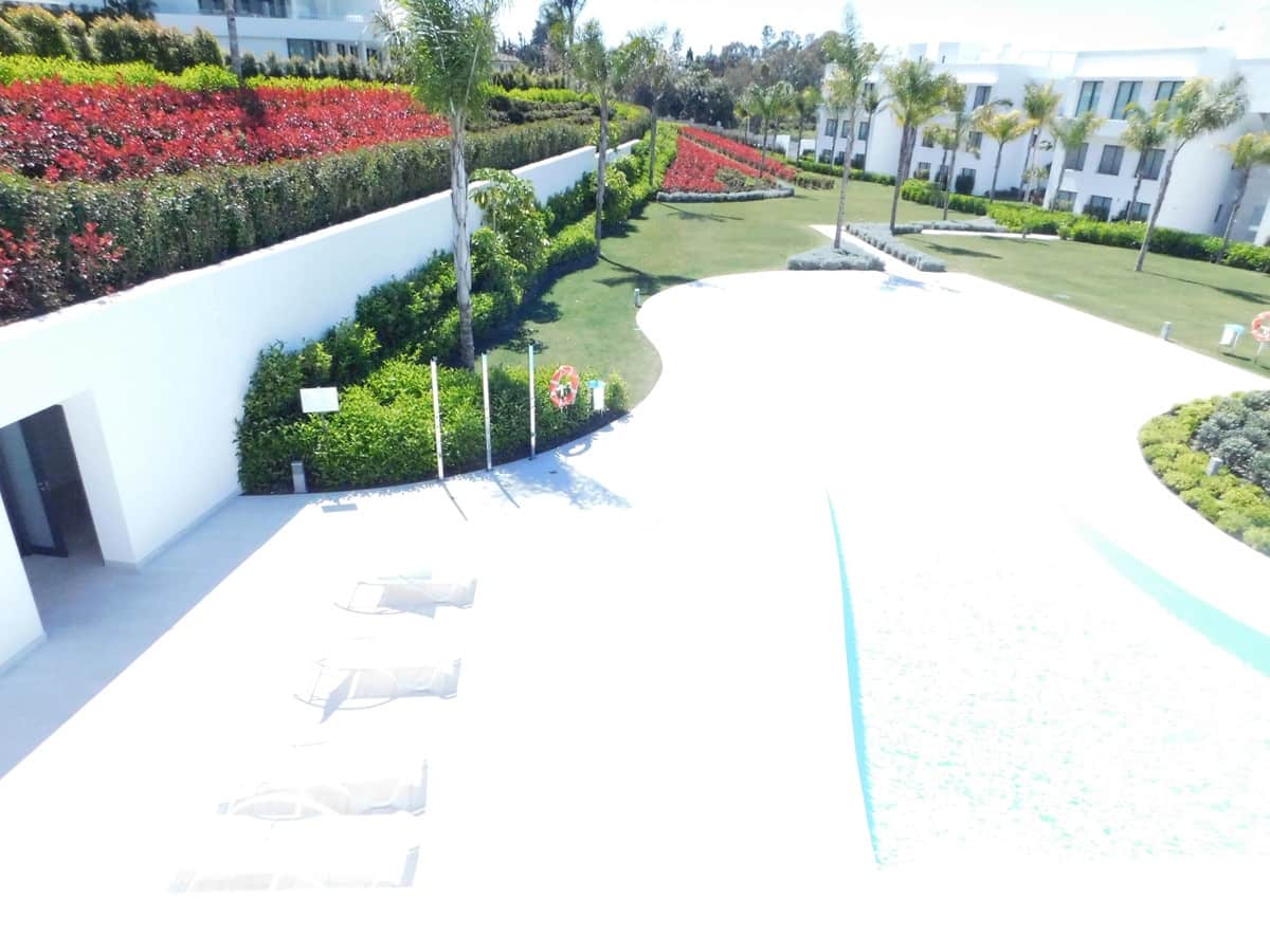 Appartement de 3 chambres de location de vacances à Benahavis avec piscine garage - 1 500 € (Ref: 5517165)