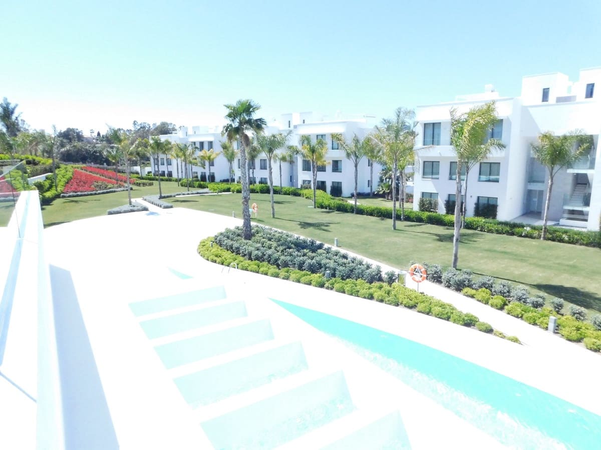 Appartement de 3 chambres de location de vacances à Benahavis avec piscine garage - 1 500 € (Ref: 5517165)