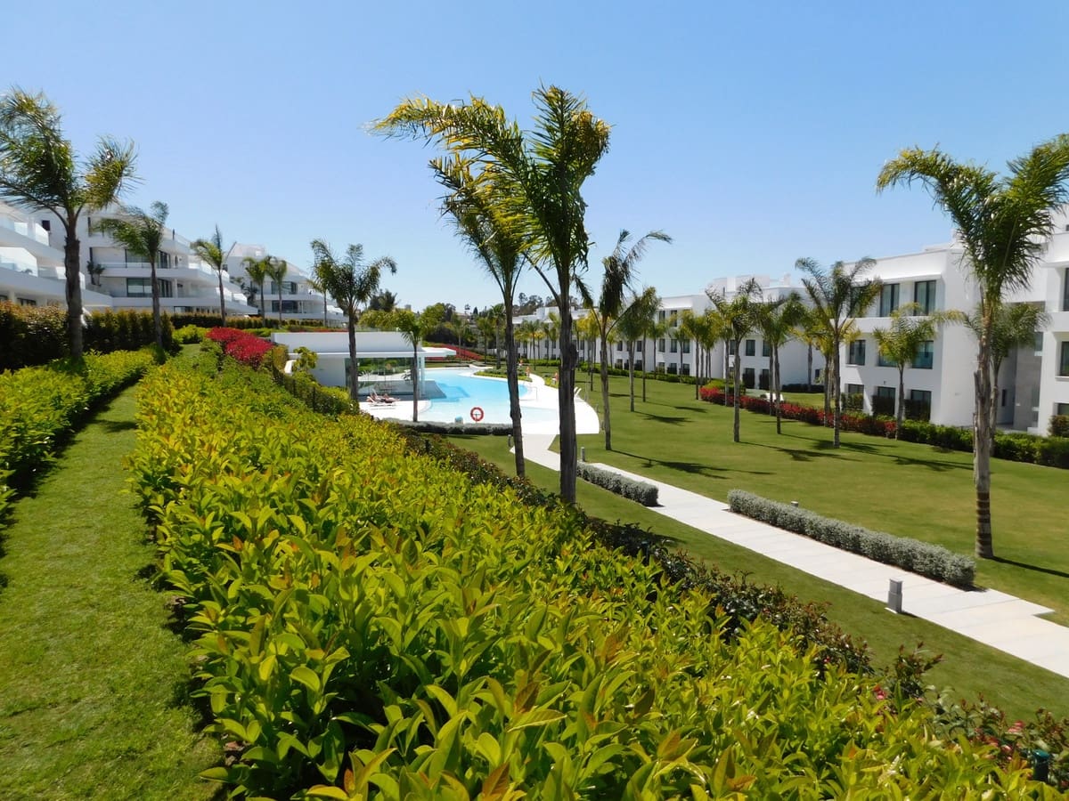 Appartement de 3 chambres de location de vacances à Benahavis avec piscine garage - 1 500 € (Ref: 5517165)