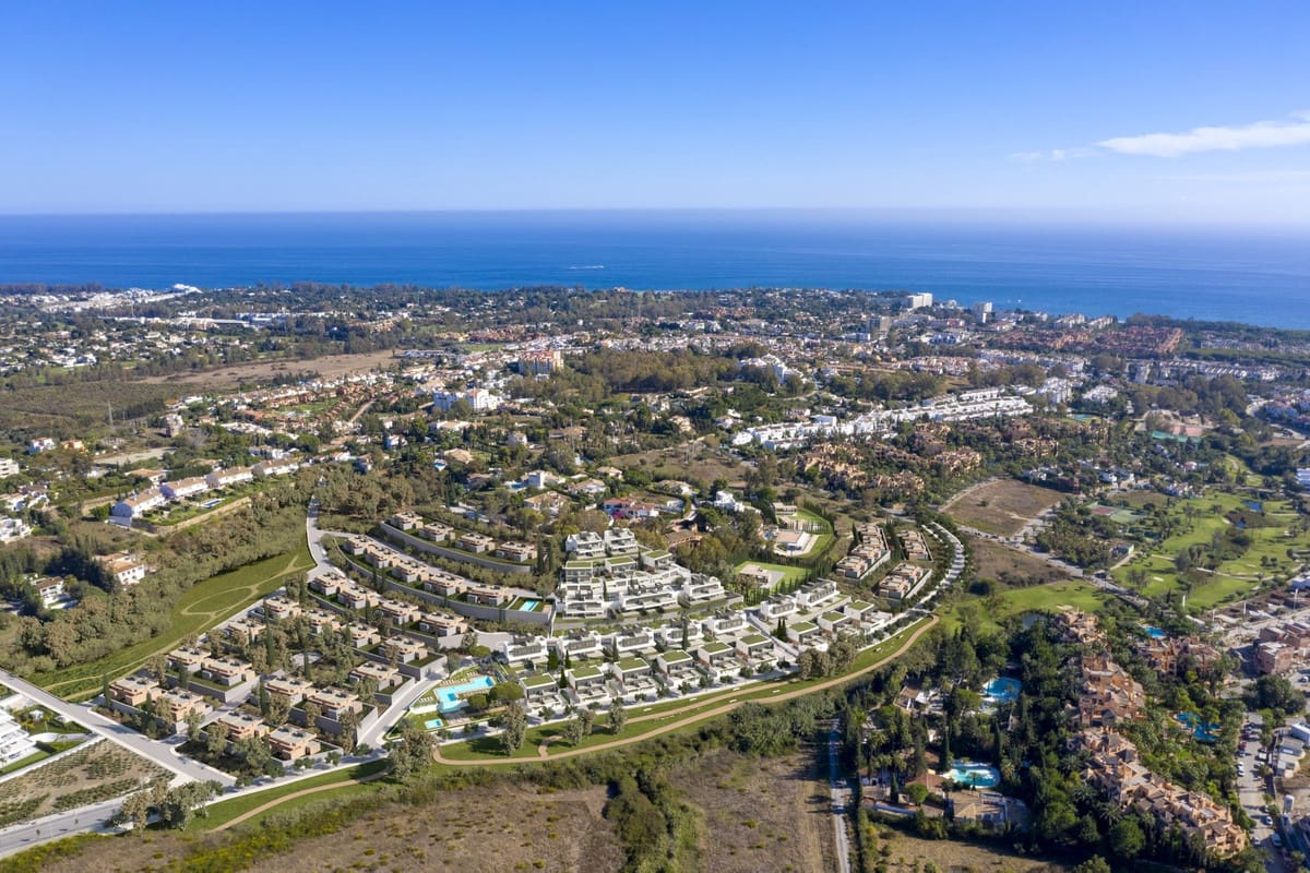 Pareado de 3 habitaciones en Estepona en venta con piscina garaje - 850.000 € (Ref: 5517223)