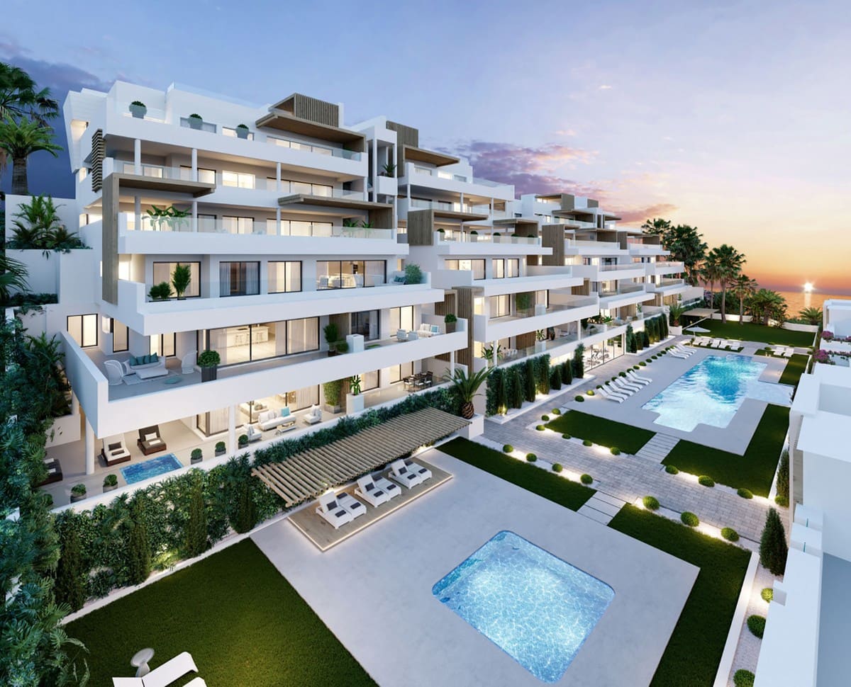 2 bedroom Apartment for sale in Estepona with pool garage - € 490,000 (Ref: 5517237)